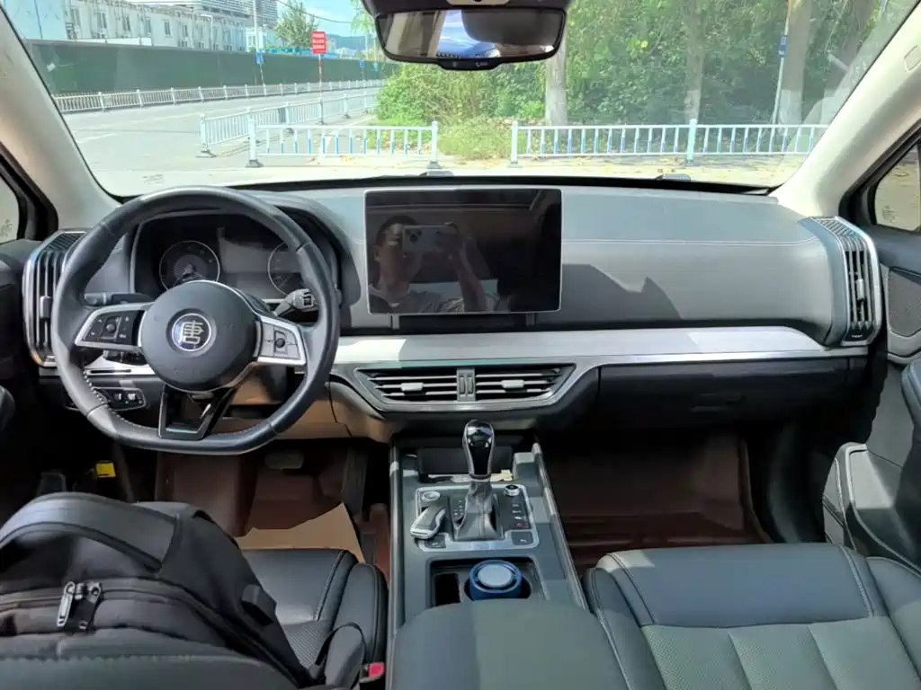 BYD Tang 2019 2018 2.0T Automatic Smart Connection Noble Edition 7-Seater China V