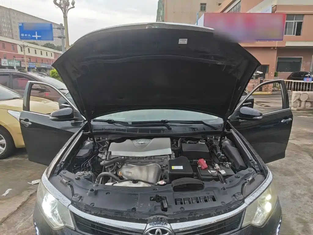 Фото 20 - Toyota Camry