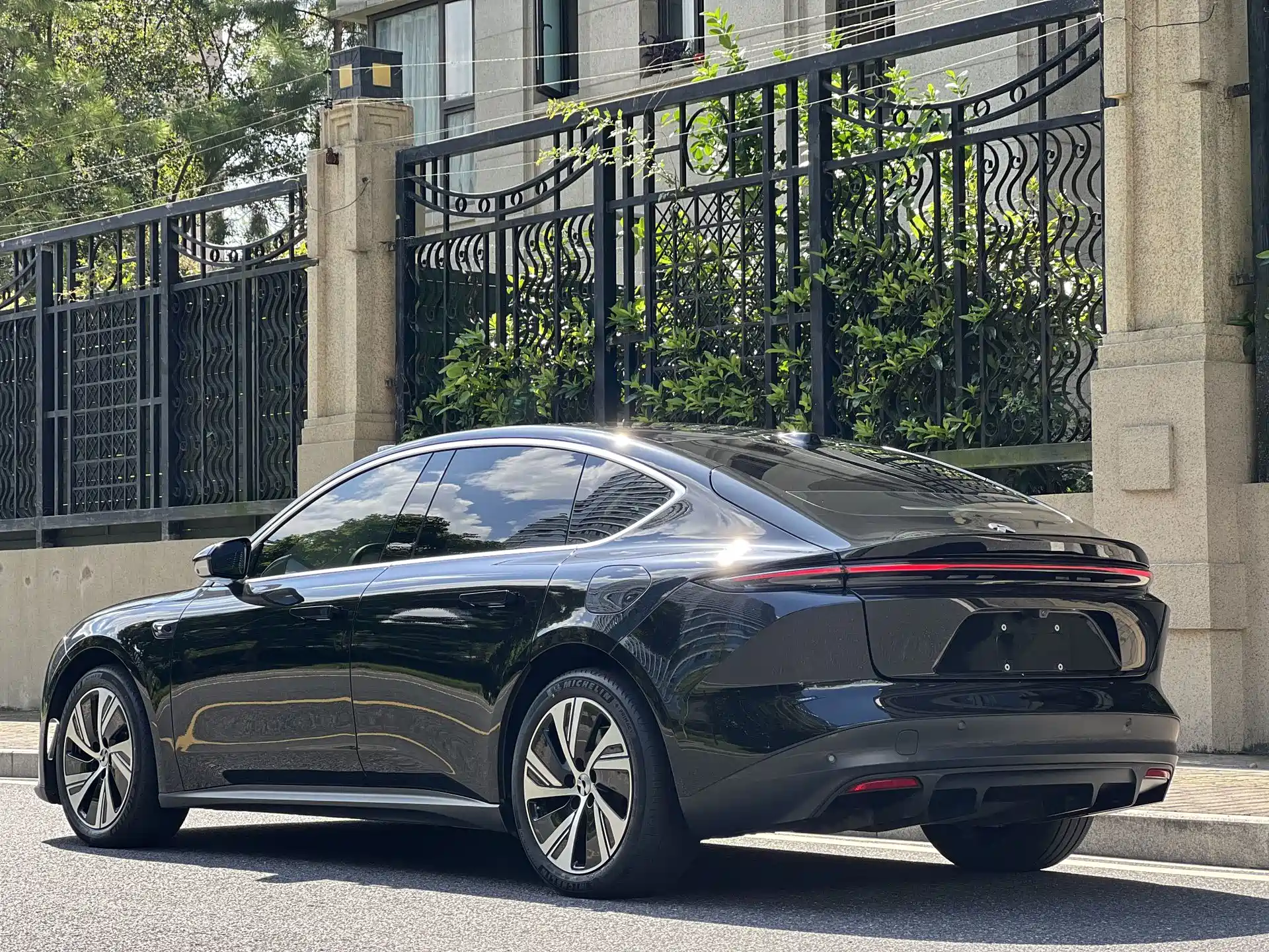 Фото 4 - NIO ET5