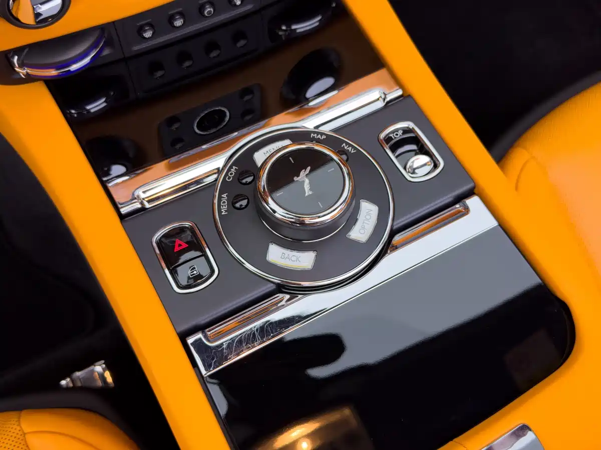 Фото 25 - Rolls-Royce Dawn