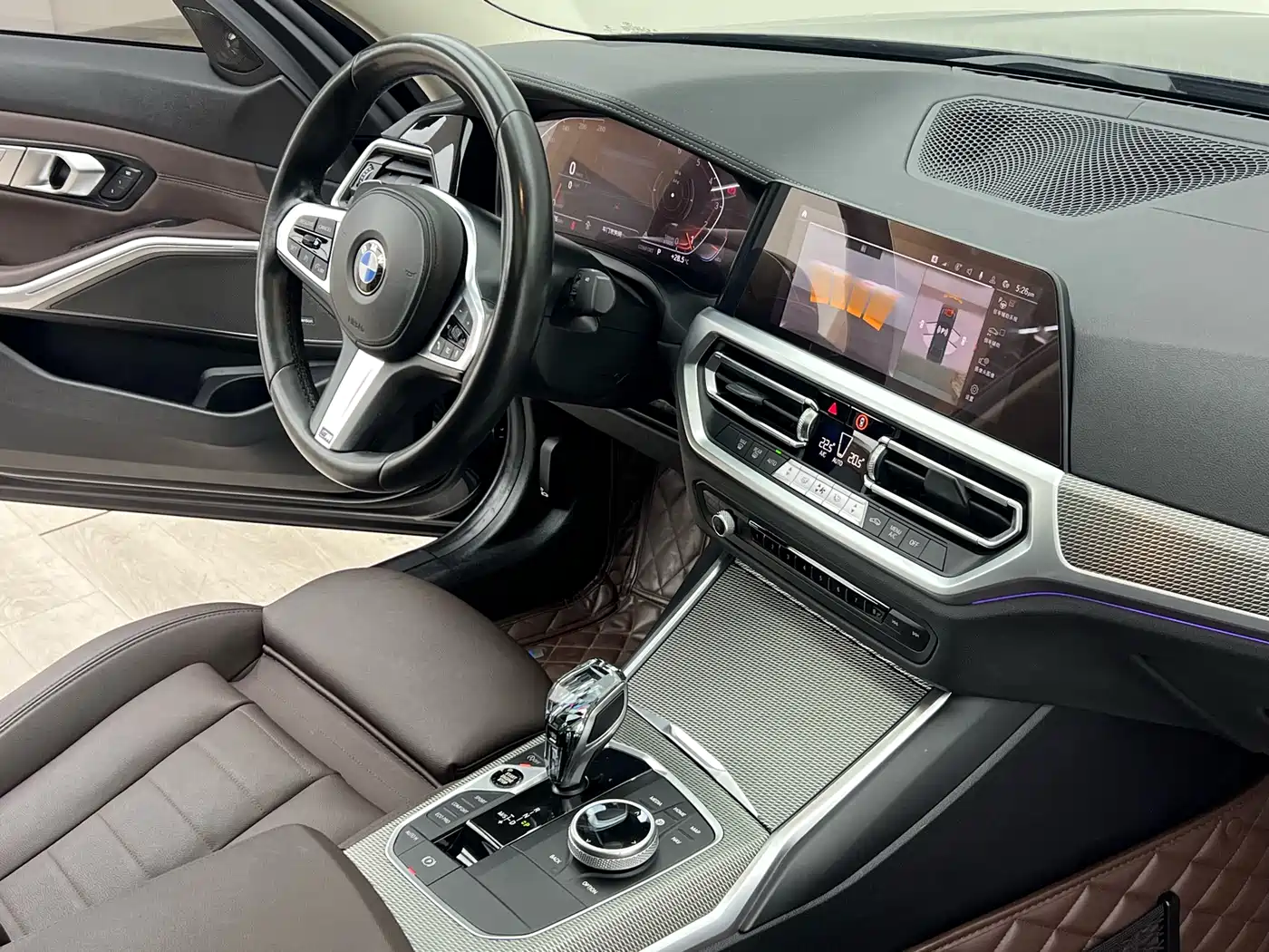 BMW 3 Series 2021 325i M Sport Night Edition фото 6