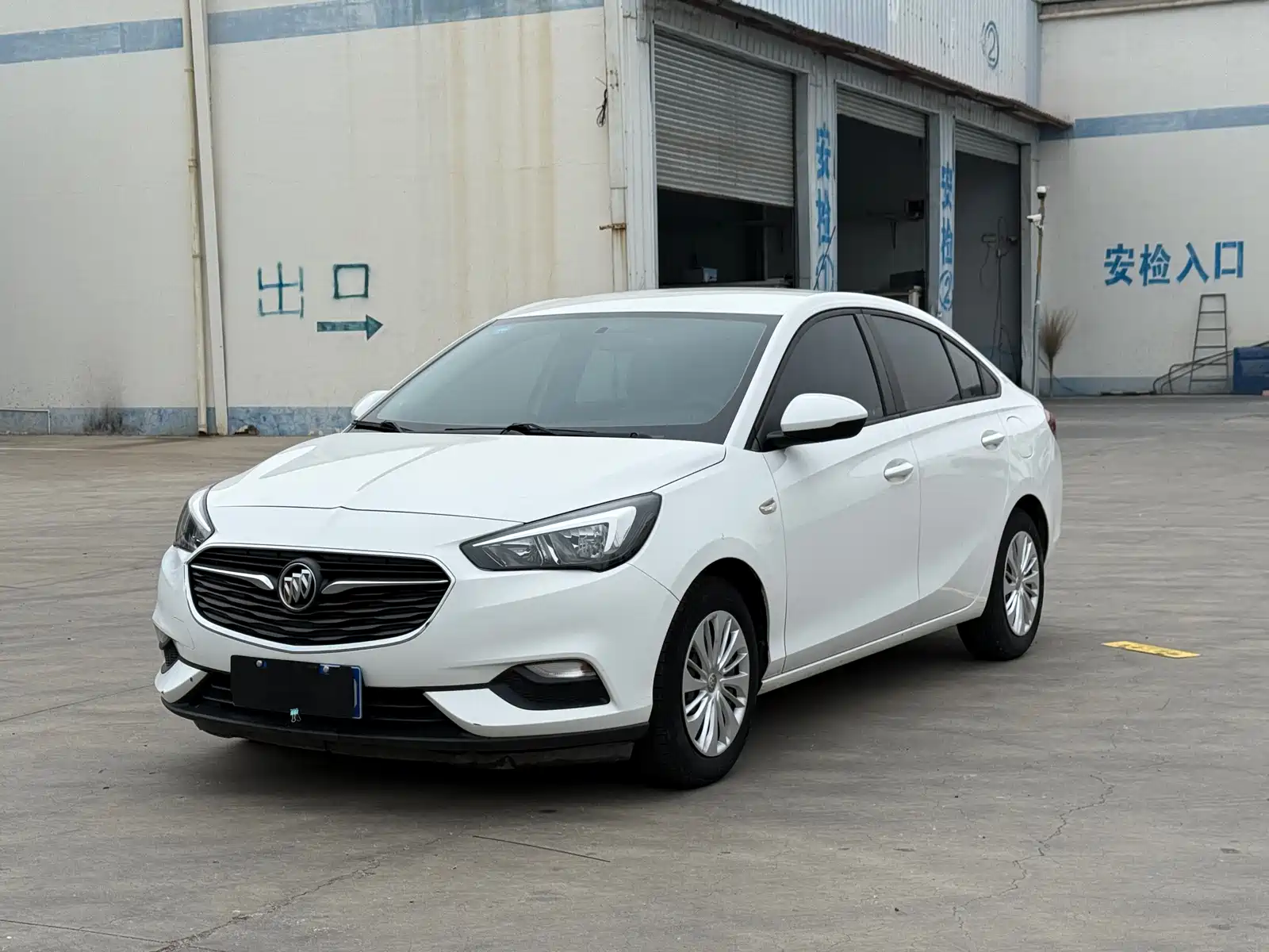 Фото 1 - Buick Excelle