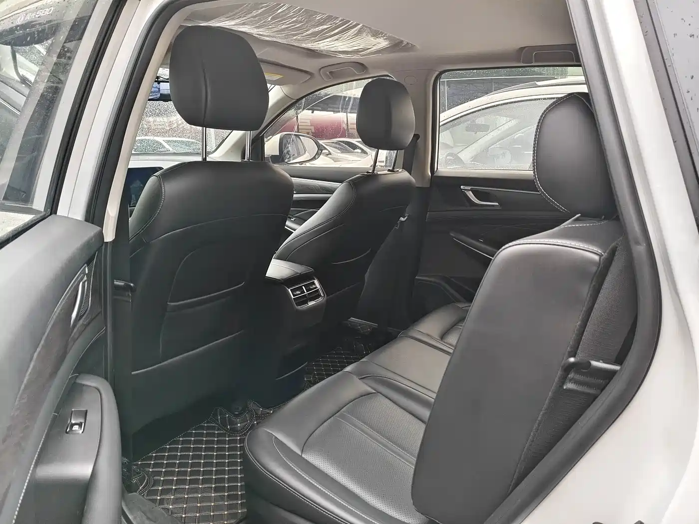 Dongfeng Fengguang Fengguang 580 2023 2022 1.5T Auto Luxury Model