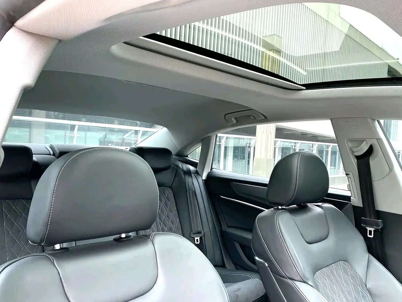 Фото 6 - Audi A7L