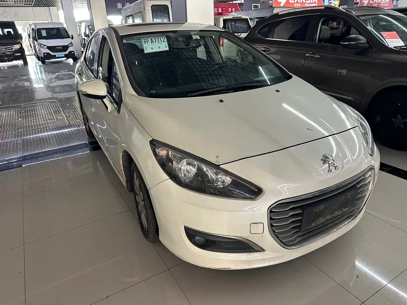 Фото 2 - Peugeot 308