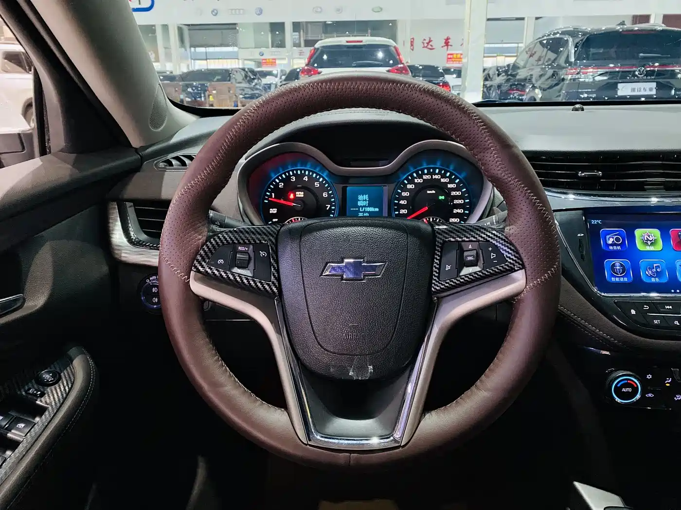 Chevrolet Malibu 2017 1.5T Automatic Luxury Edition фото 11
