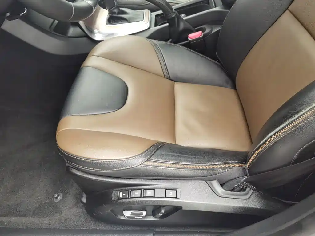 Volvo V40 2017 2017 Cross Country T3 Inscription
