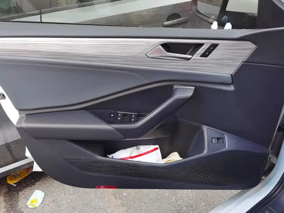 Volkswagen Sagitar, миниатюра 7