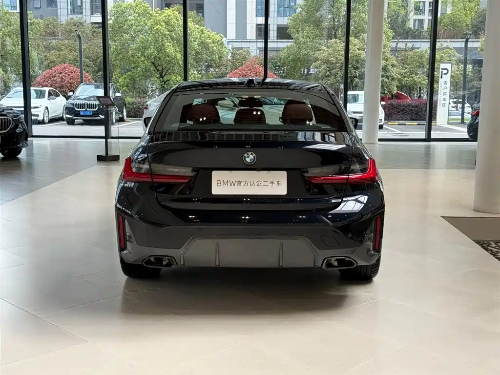 BMW 3 Series 2024 325i M Sport Shadowline Package фото 11