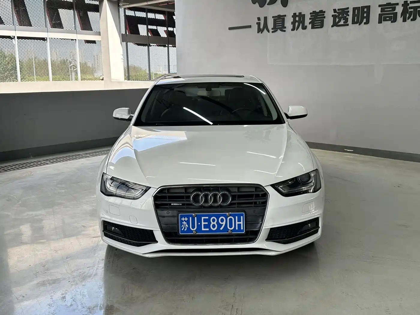 Фото 3 - Audi A4L