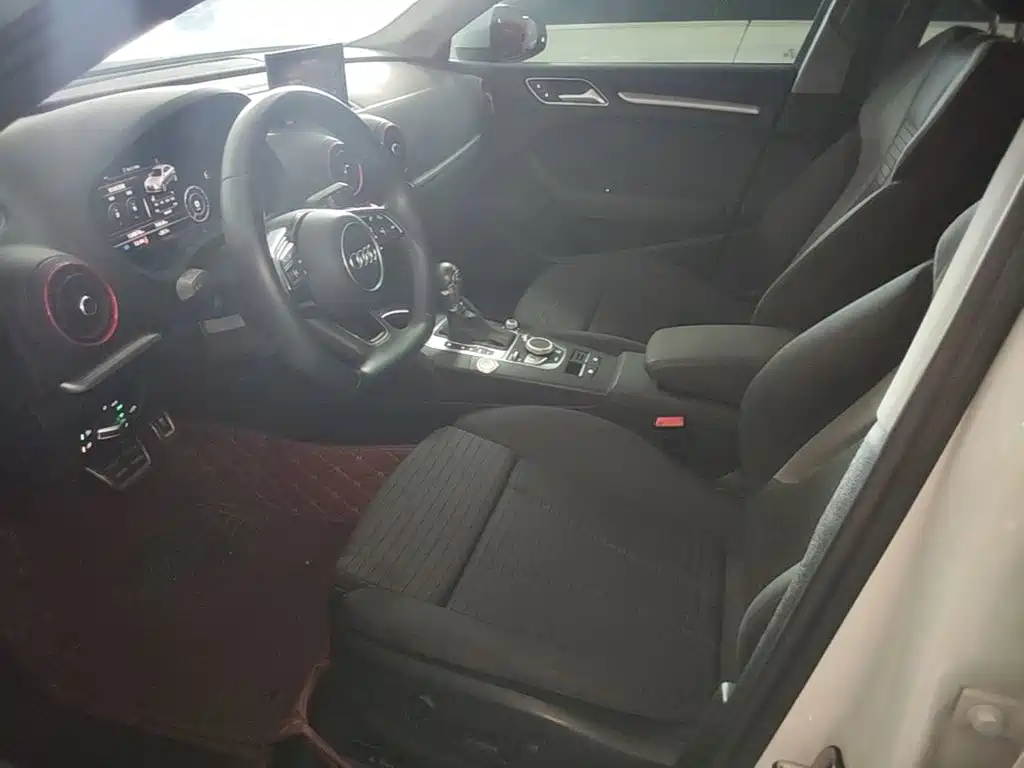 Фото 15 - Audi A3