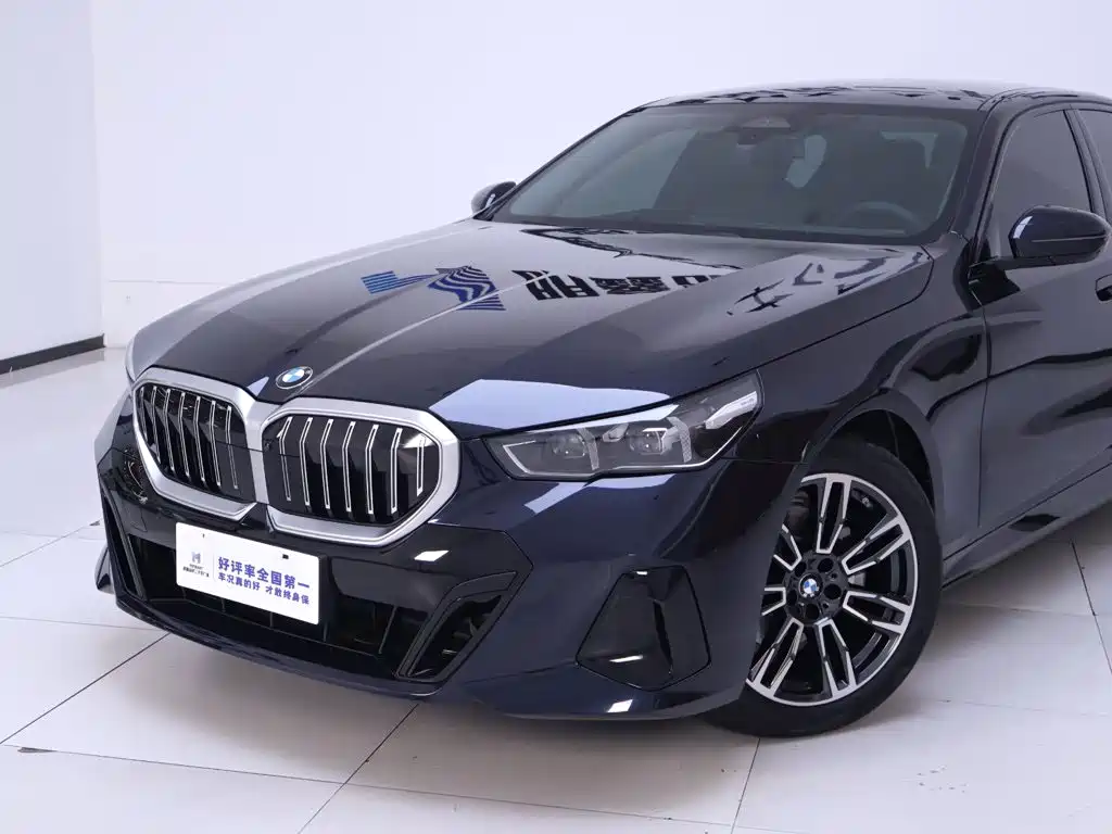 BMW 5 Series (Import) 2026 2025 525i M Sport Package
