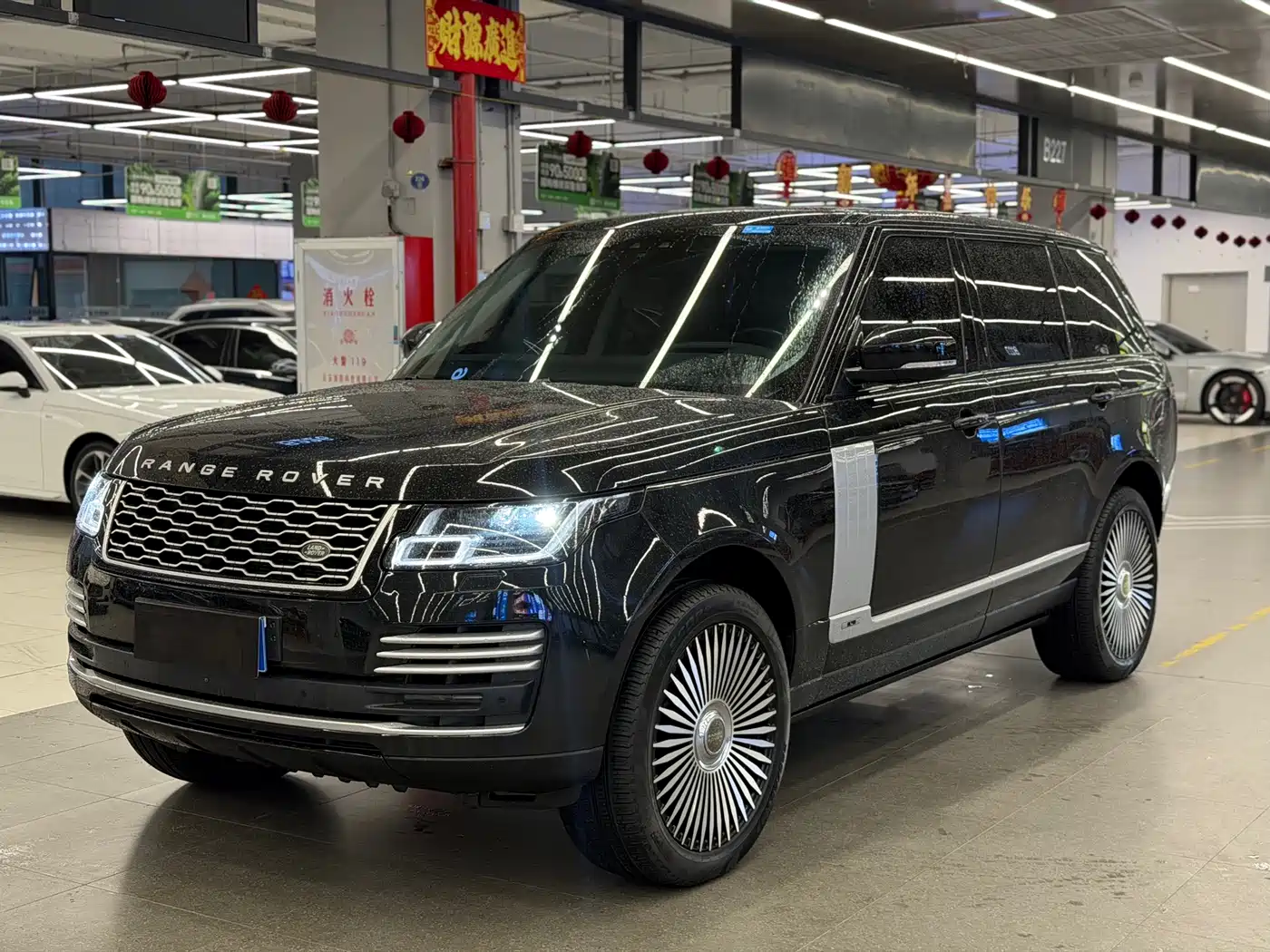 Land Rover Range Rover 2020 3.0 L6 Heritage Extended Edition