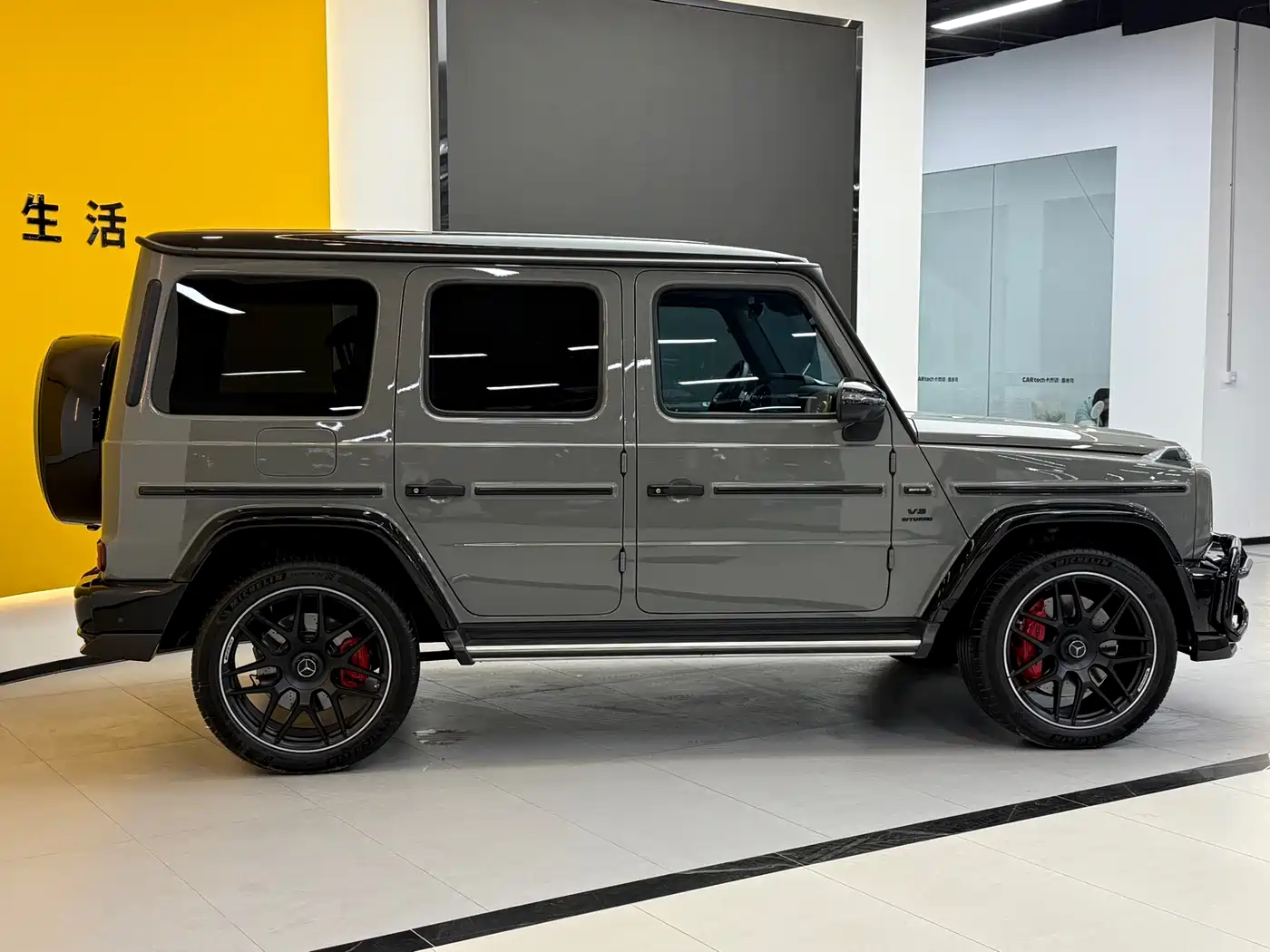 Mercedes-Benz G-Class AMG 2023 AMG G 63 фото 4