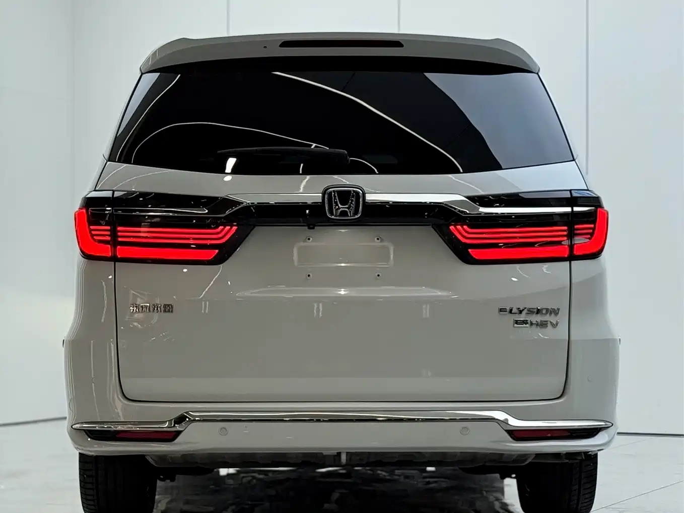 Honda Elysion 2023 2022 2.0L e:HEV Luxury