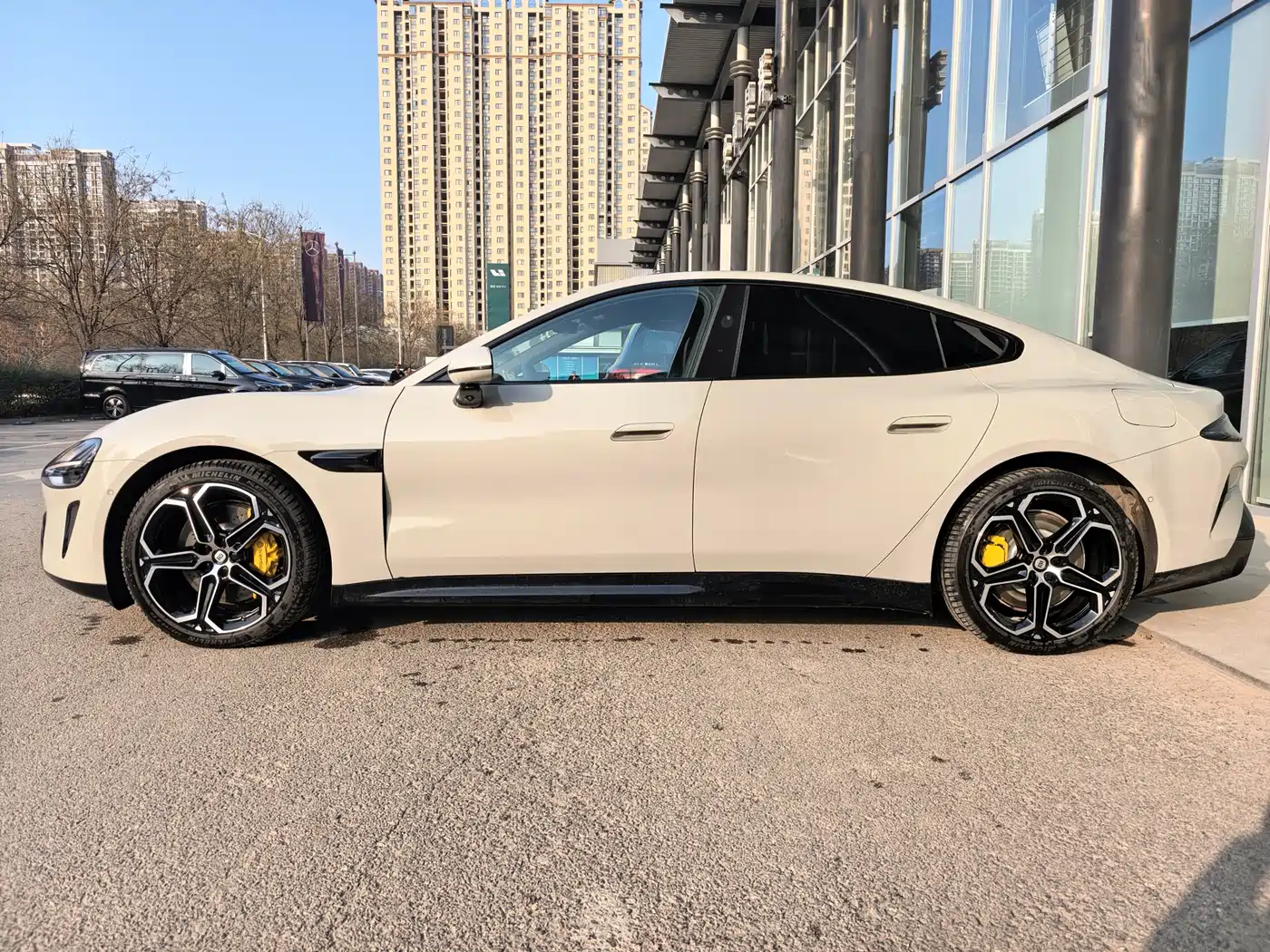 XIAOMI CAR XIAOMI SU7