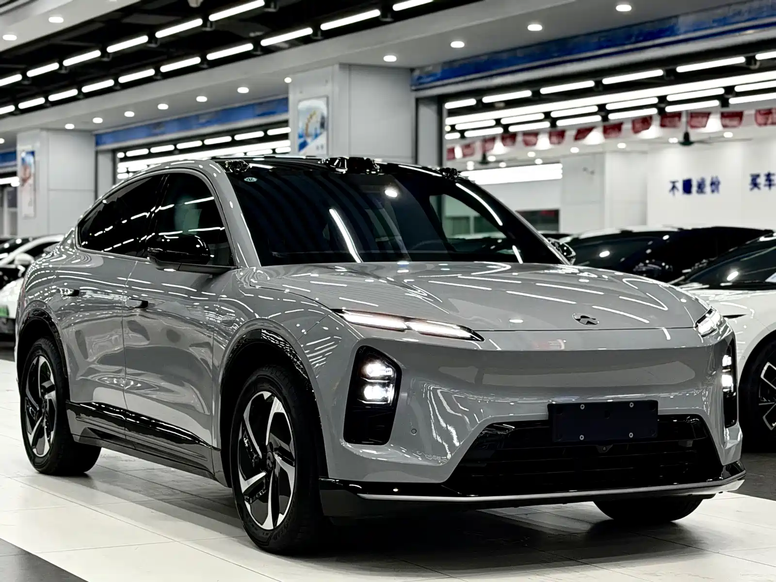 Photo 3 - NIO EC6