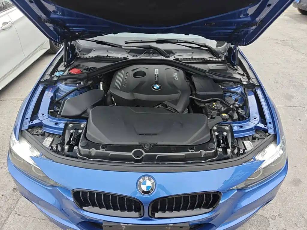 Фото 20 - BMW 3 Series