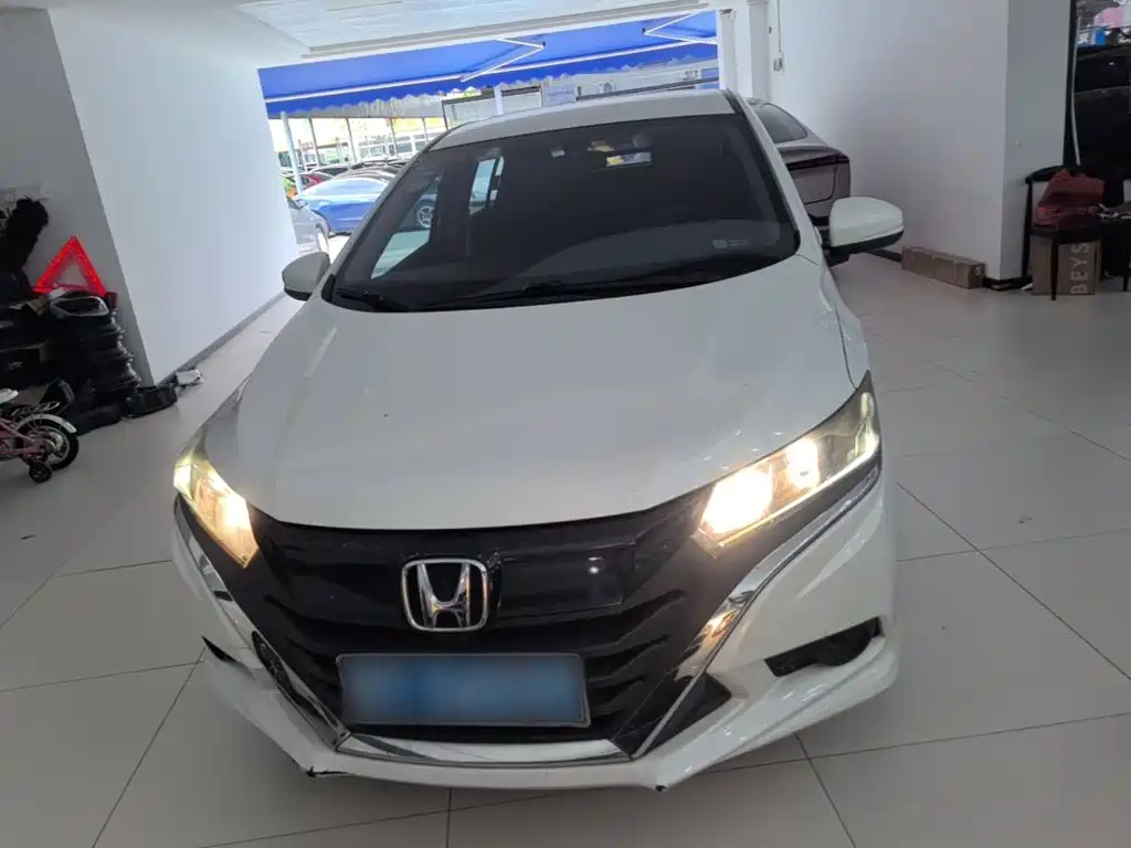 Honda Gienia 2017 2017 1.5L CVT Classic Edition