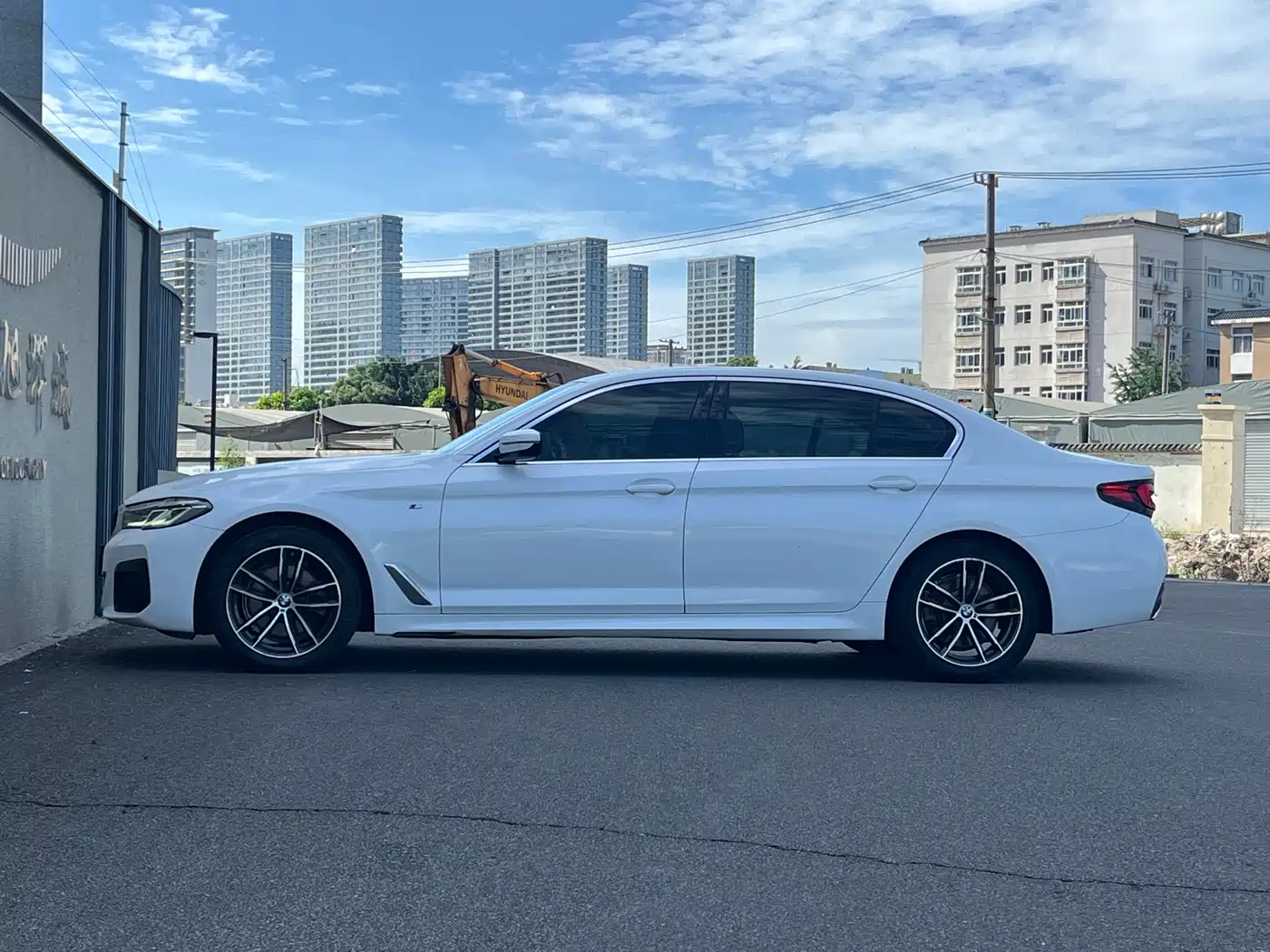 BMW 5 Series 2021 525Li M Sport Package фото 4