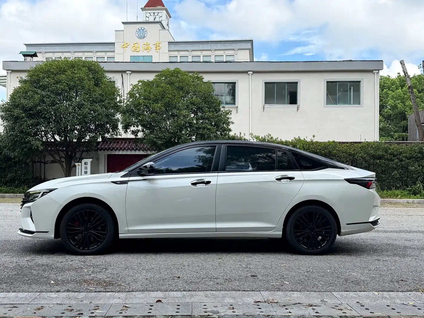 Dongfeng Aeolus Yixuan MAX 2022 2021 1.5T Super Dad Edition