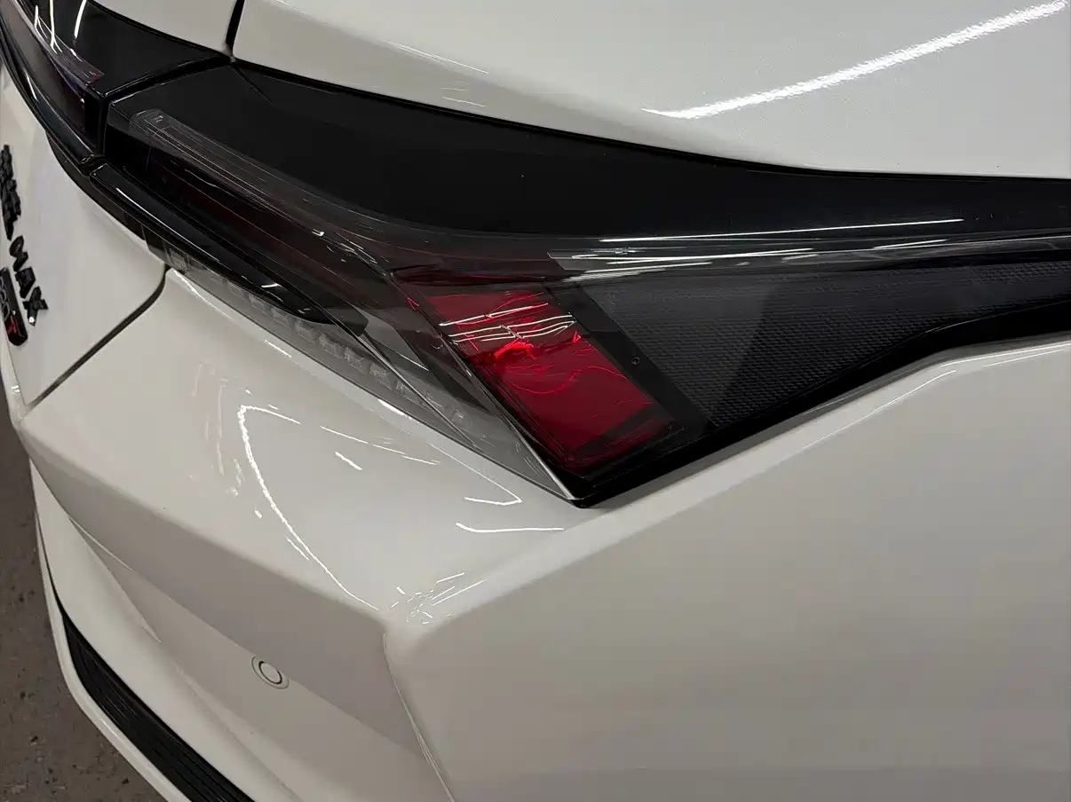Dongfeng Aeolus Yixuan MAX 2022 2021 1.5T Super Dad Edition