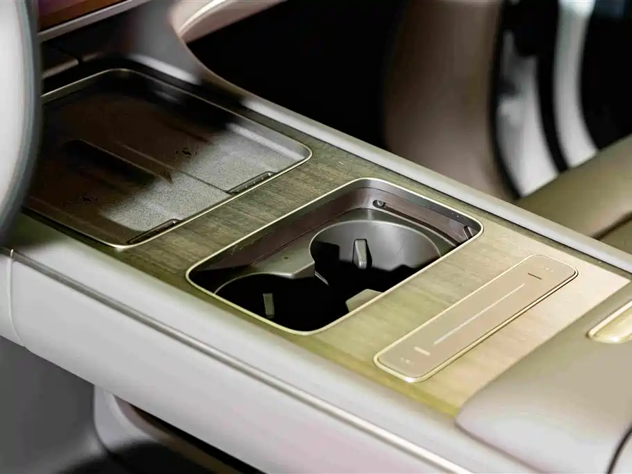 NIO ES8 2026 2025 Model 6-Seat Executive Luxury Edition