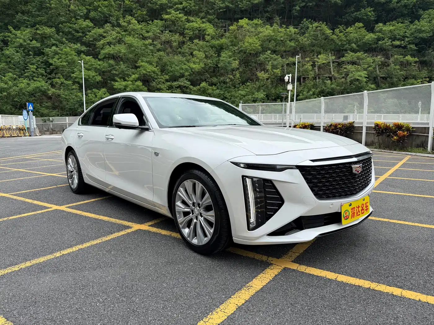 Cadillac CT6 2025 2023 28T Luxury Edition