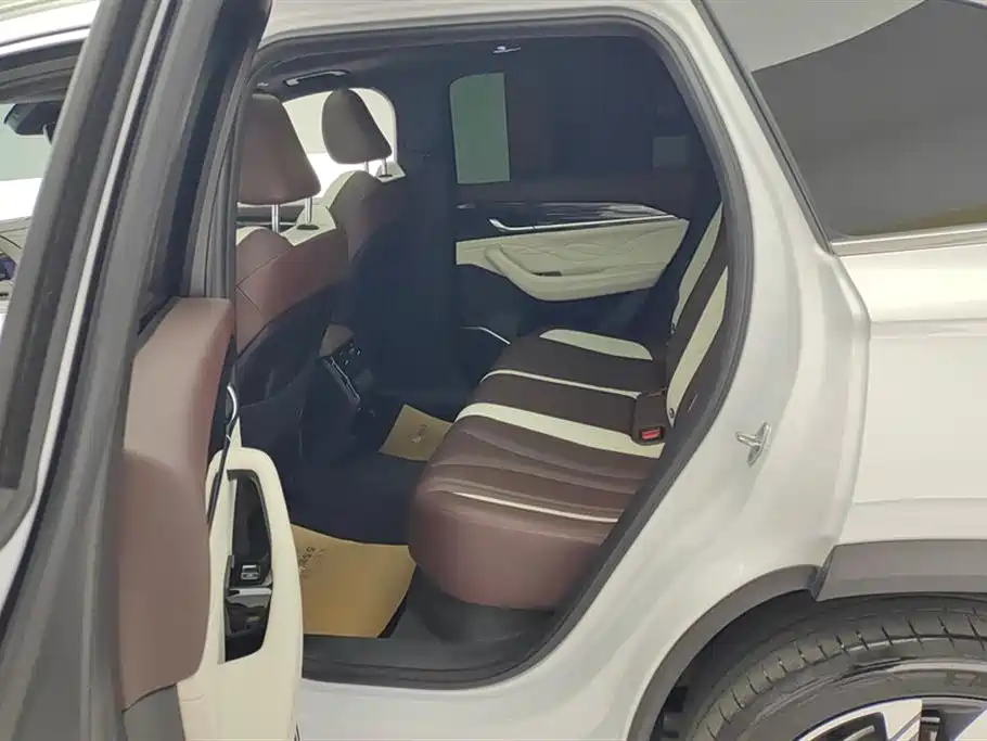 GEELY AUTOMOBILE XINGYUE L