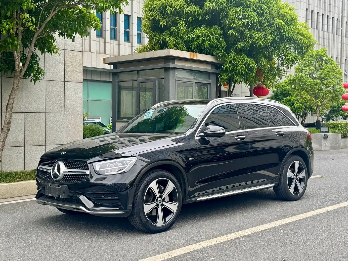 Mercedes-Benz GLC 2022 Facelift GLC 300 L 4MATIC Dynamic Collector's Edition фото 2