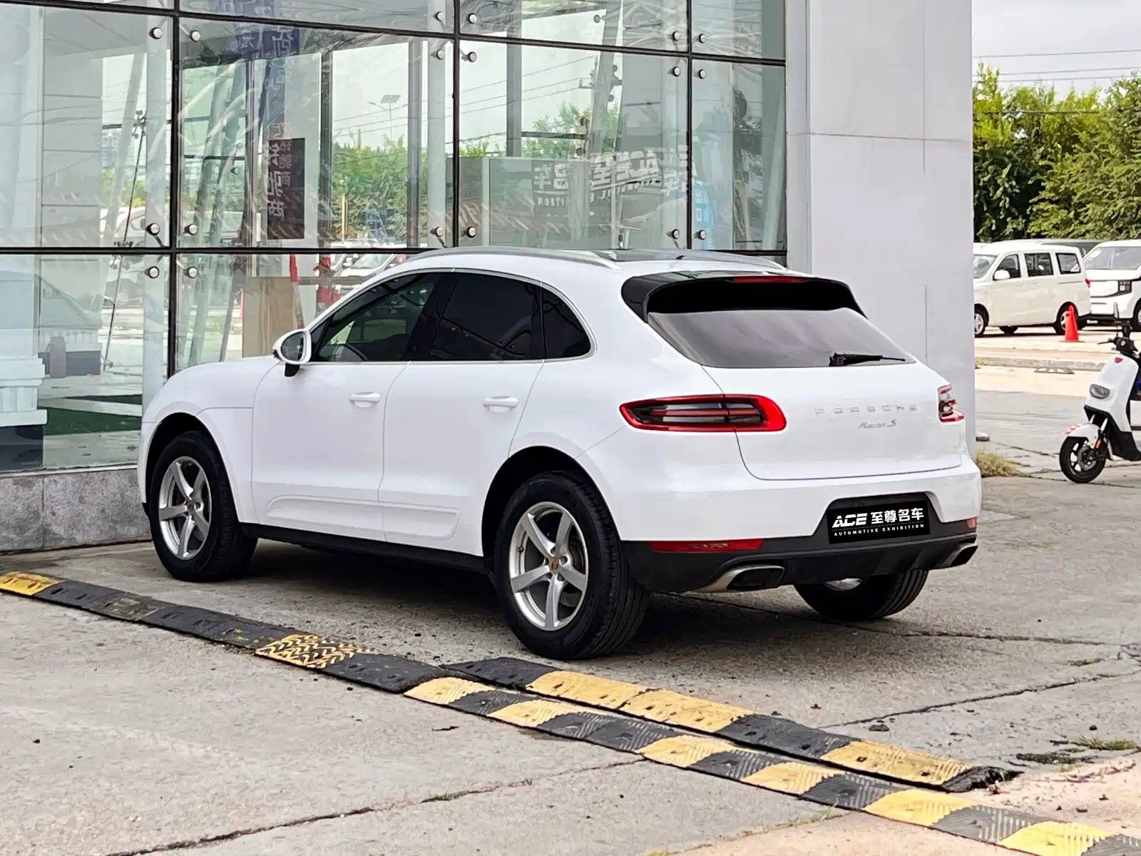Фото 6 - Porsche Macan
