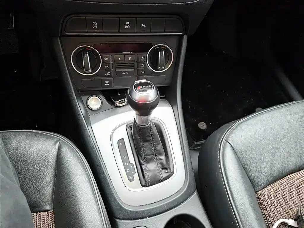 Audi Q3 2017 30 TFSI Fashion фото 14