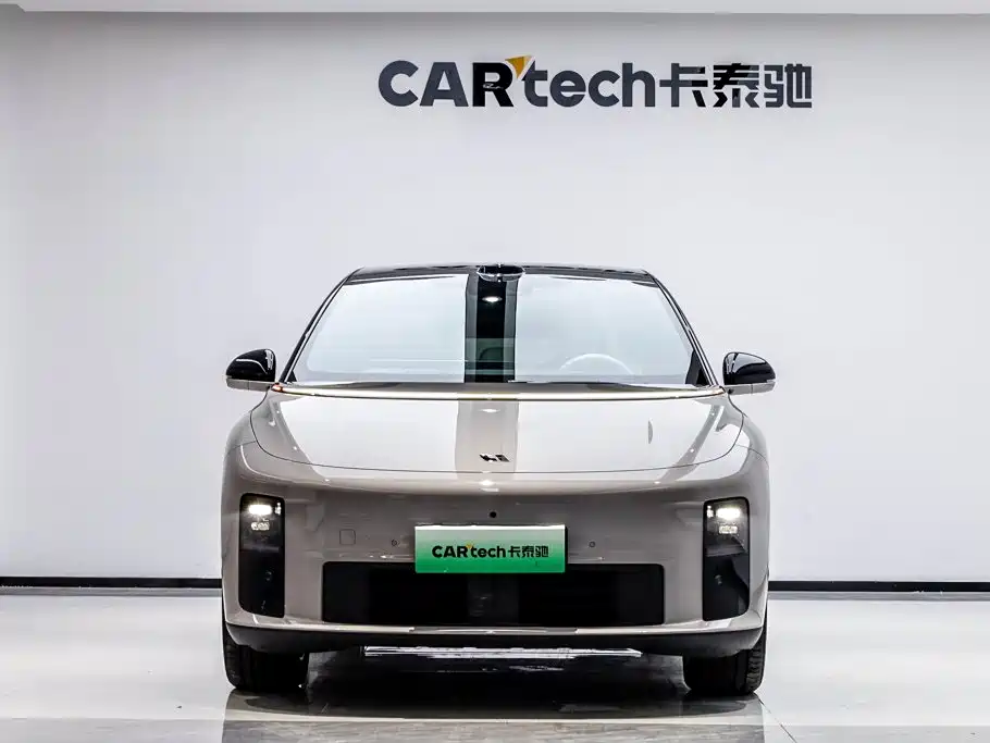 Li Auto i6 2025 2025 2WD Base Model