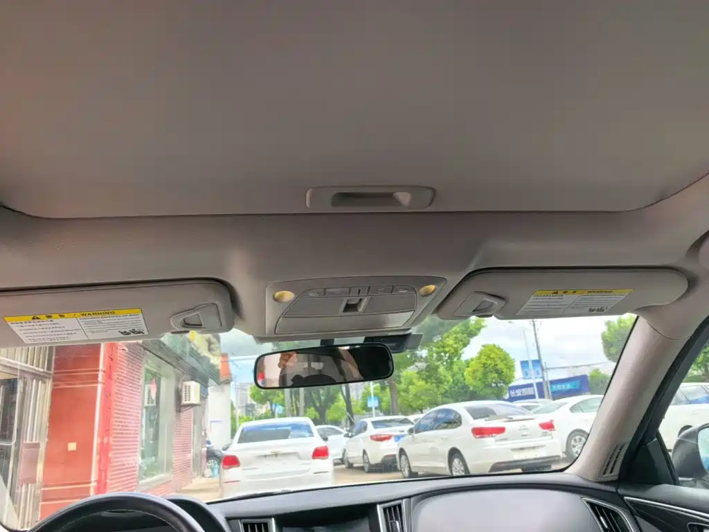 Infiniti Q50L 2019 2018 2.0T Comfort (China VI)
