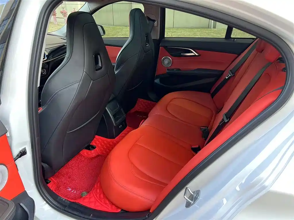 BMW 1 Series 2021 Facelift 125i M Sport Shadow Edition фото 14