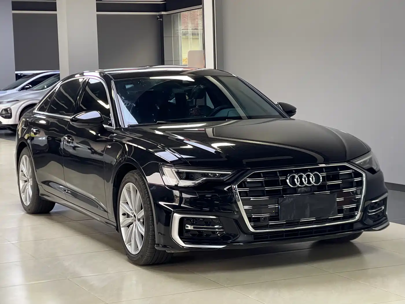 Audi A6L 2023 45 TFSI Premium Selection Dynamic фото 3
