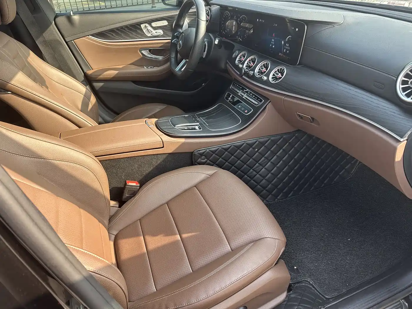 Mercedes-Benz E-Class 2023 E 300 L Luxury фото 6