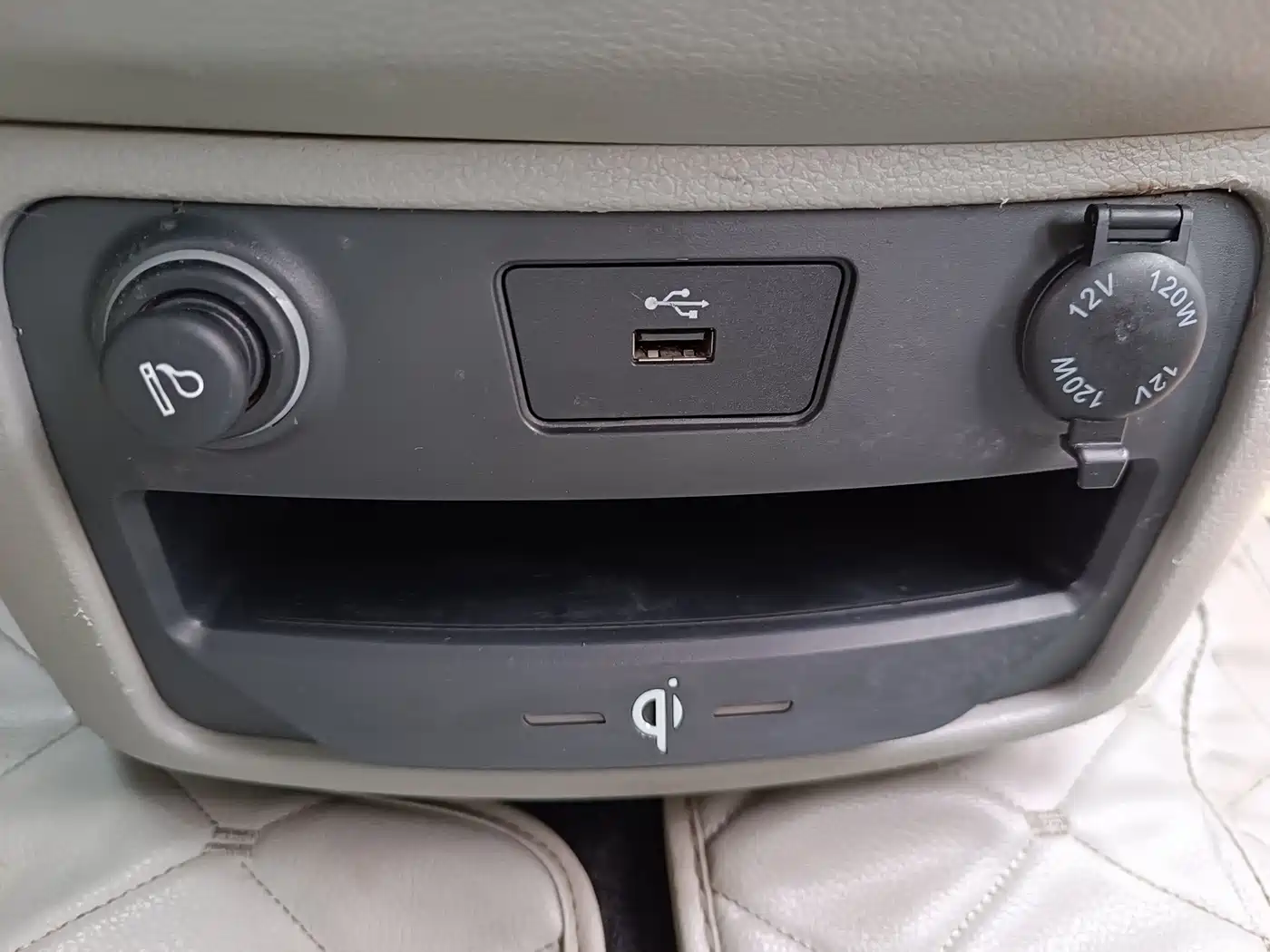 JAC Refine Refine M4 2017 2016 2.0L Manual Luxury Smart