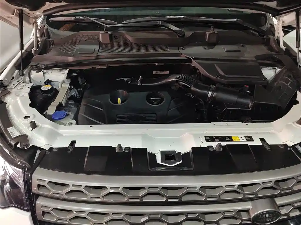 Land Rover Discovery Sport 2016 2.0T SE фото 10