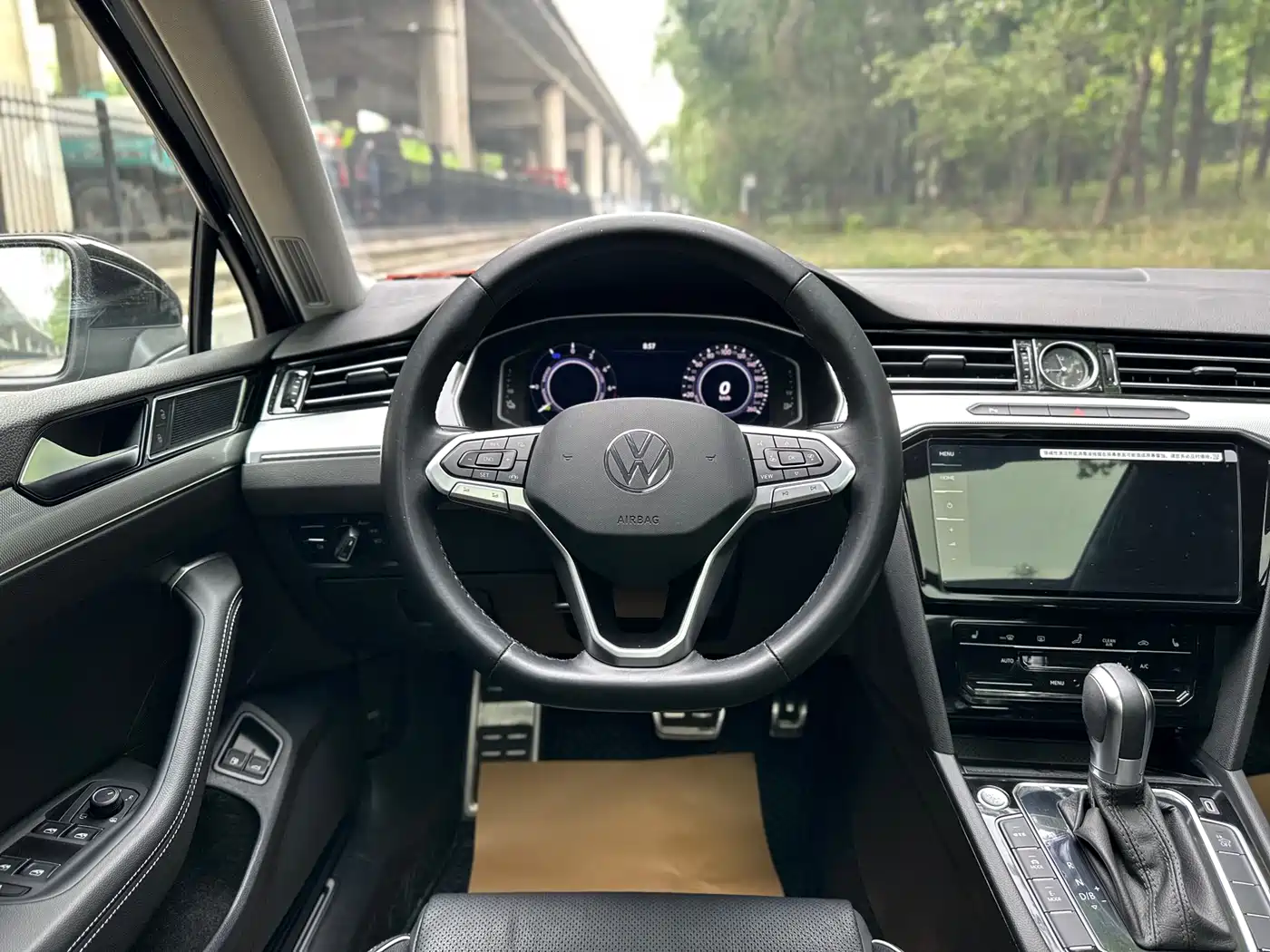 Volkswagen Magotan GTE Plug-in Hybrid 2022 GTE Luxury фото 15