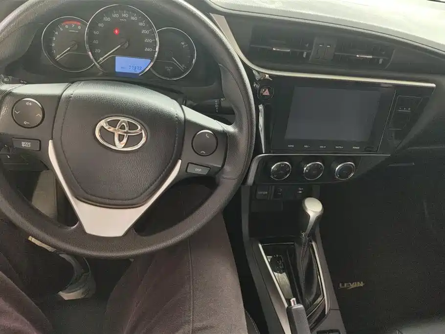 Toyota Levin 2018 185T CVT Premium Edition China V фото 12