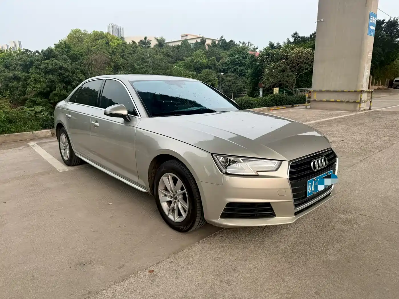 Audi A4L 2017 40 TFSI Progressive фото 3