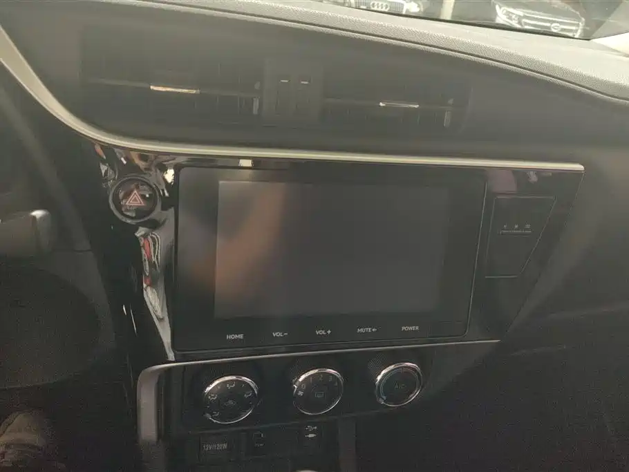 Toyota Levin 2018 185T CVT Premium Edition China V фото 13