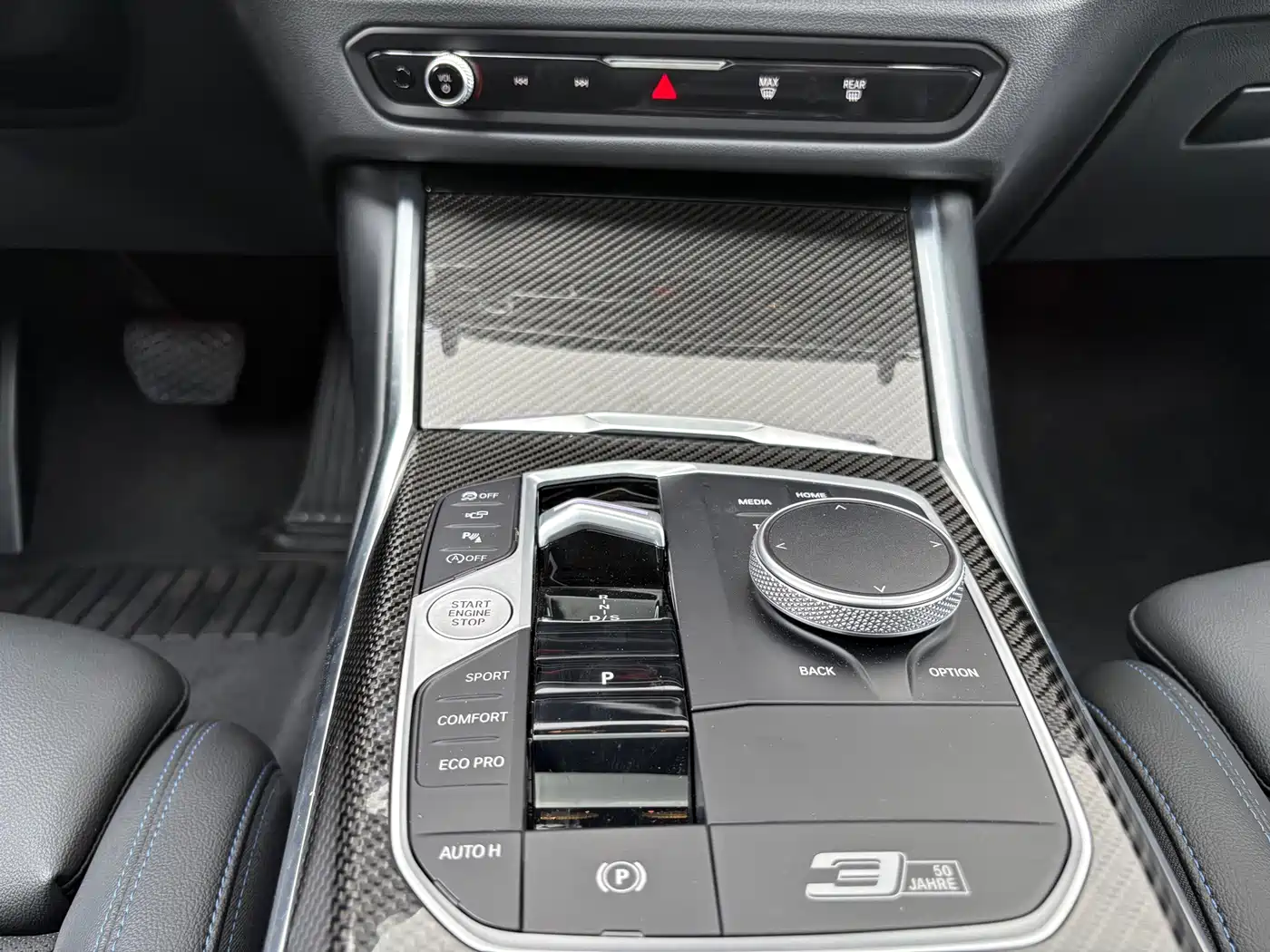 Photo 18 - BMW 3 Series