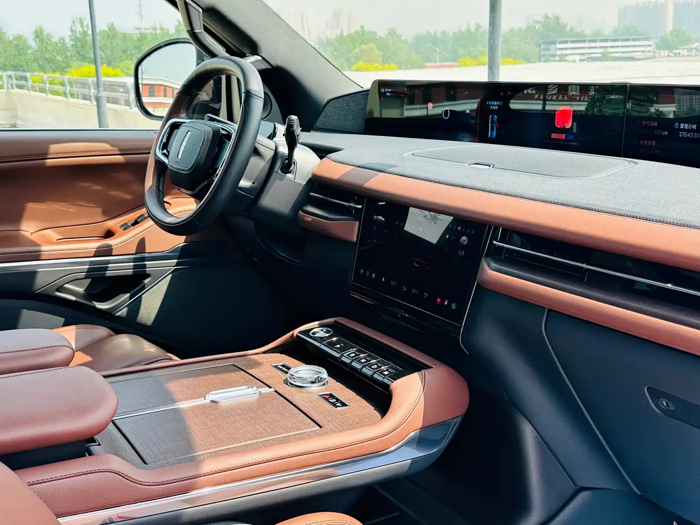 Фото 33 - Lincoln Navigator