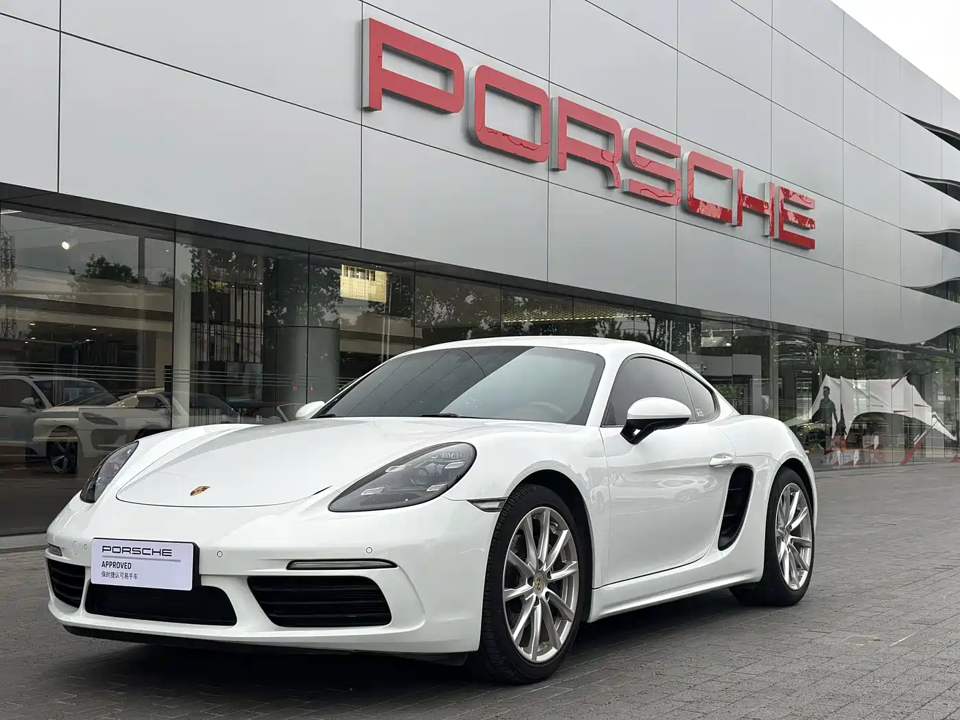 Porsche 718 2018 Cayman 2.0T