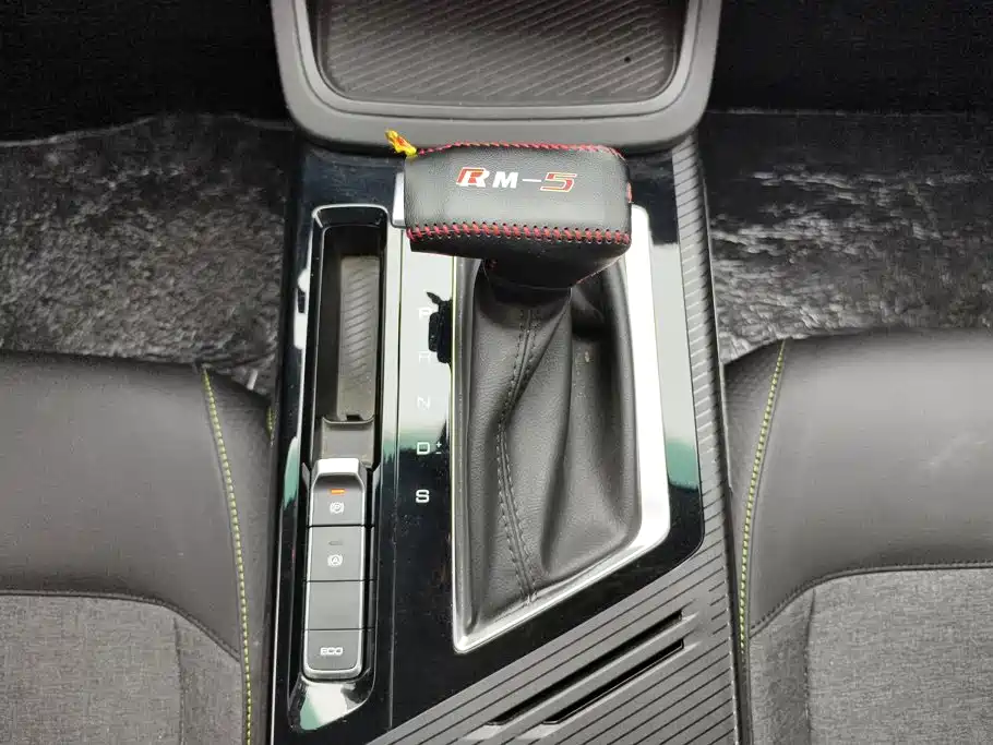 Baojun RM-5 2021 2019 1.5T CVT 24-hour Online Elite 6-seater