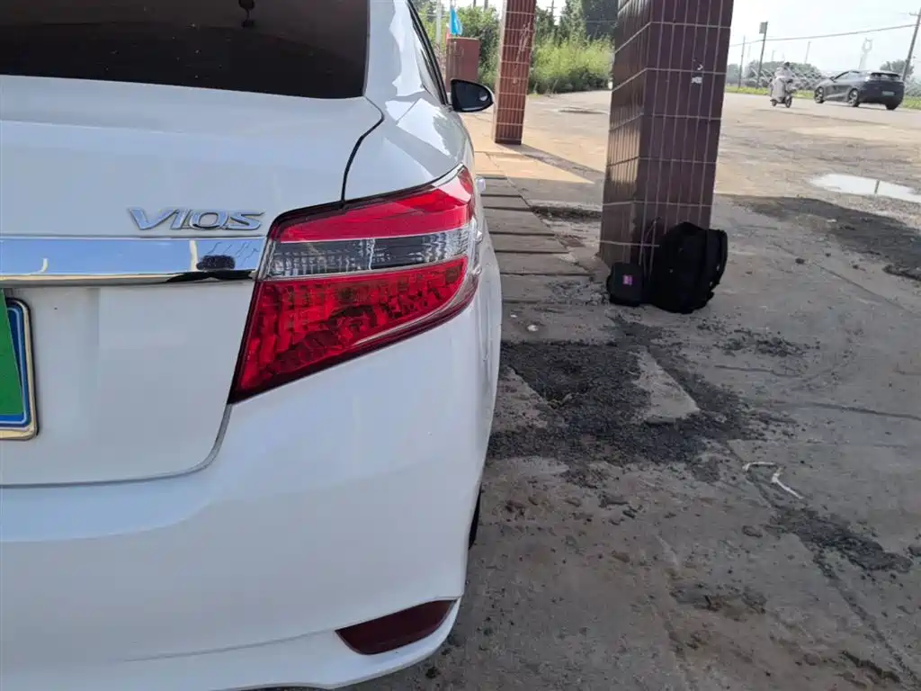Toyota Vios 2014 1.5L Automatic Wisdom Edition фото 8