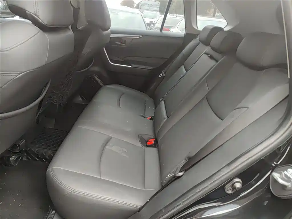Toyota RAV4 Rongfang 2021 2.0L CVT 2WD Urban фото 17