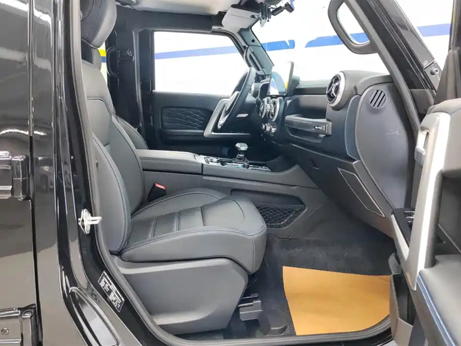 BAIC ORV Beijing Offroad BJ40 2024 2.0T Urban Hunter Glory Edition фото 8